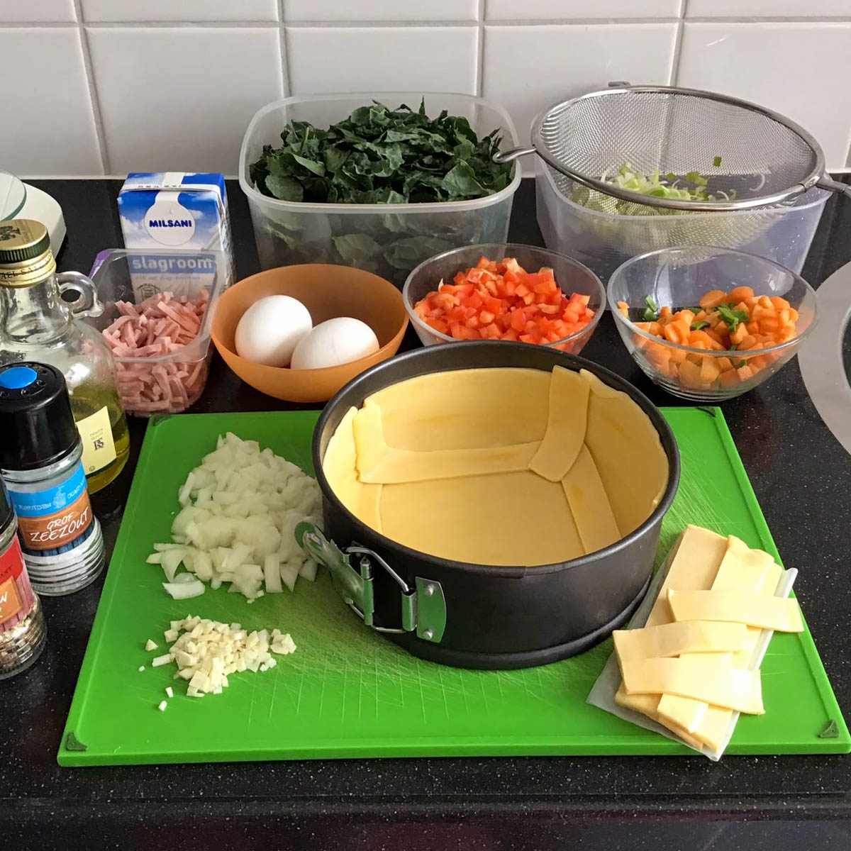Bladerdeeg in de bakvorm