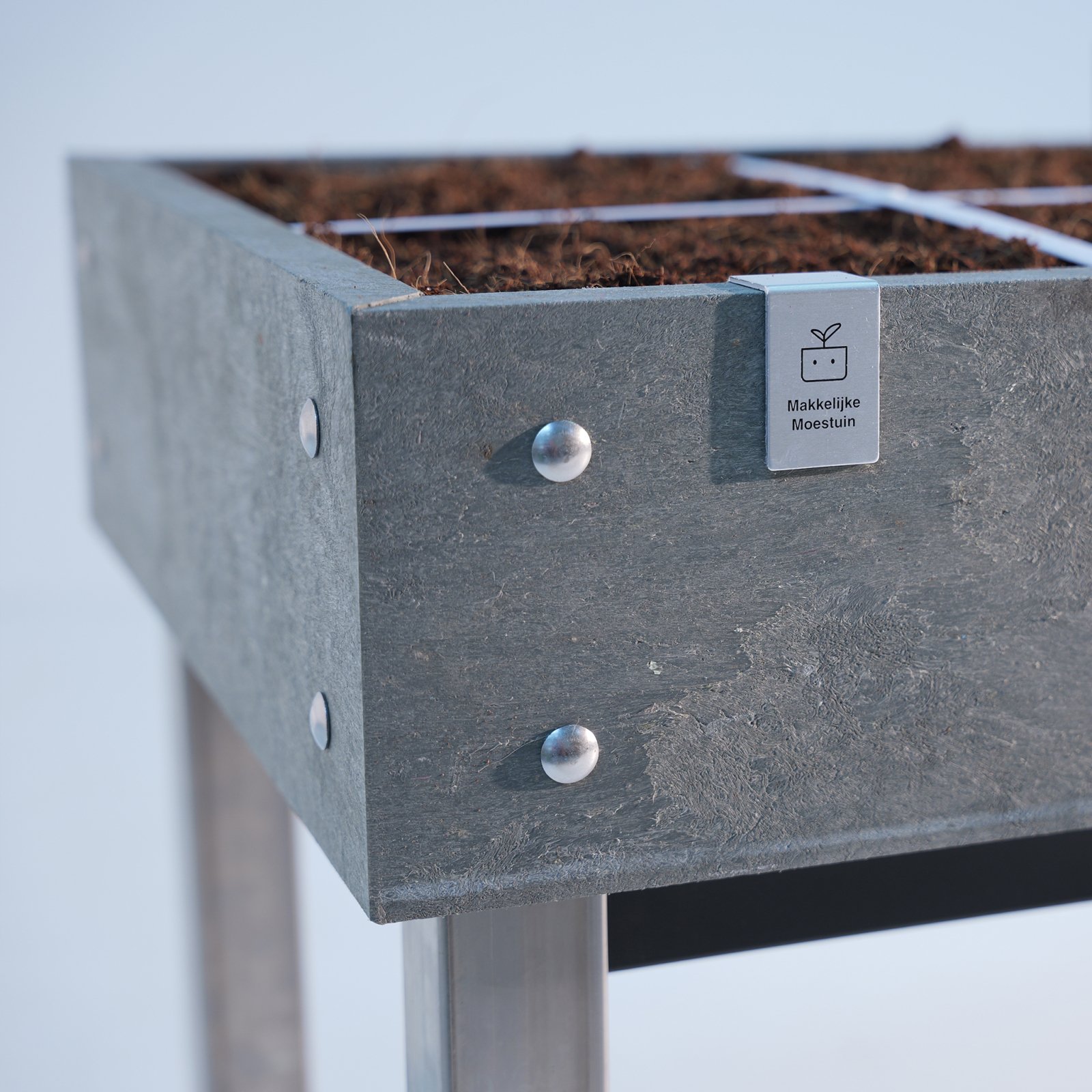 MM-Hero raised table garden box, 8 squares