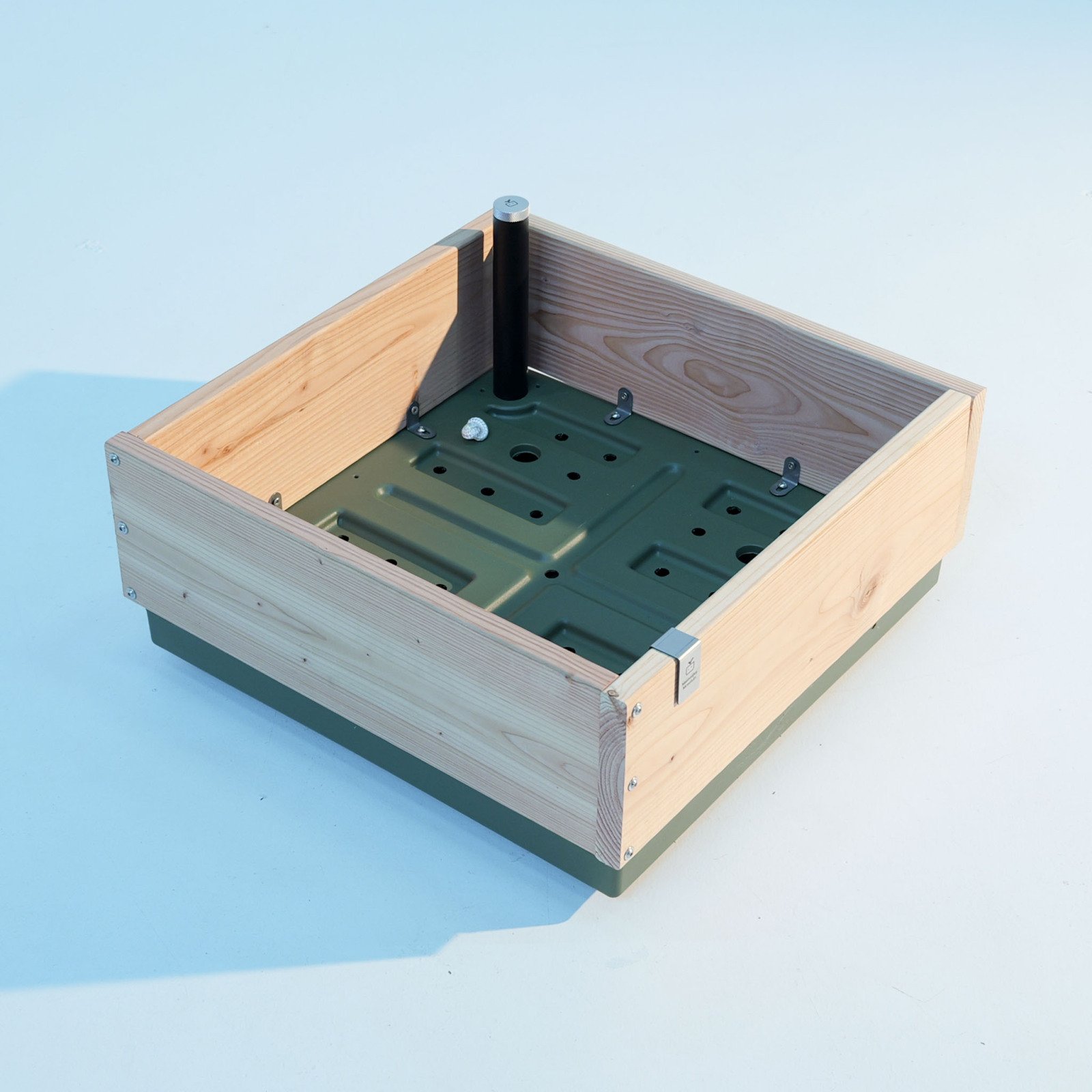 Raised bed – 4 squares