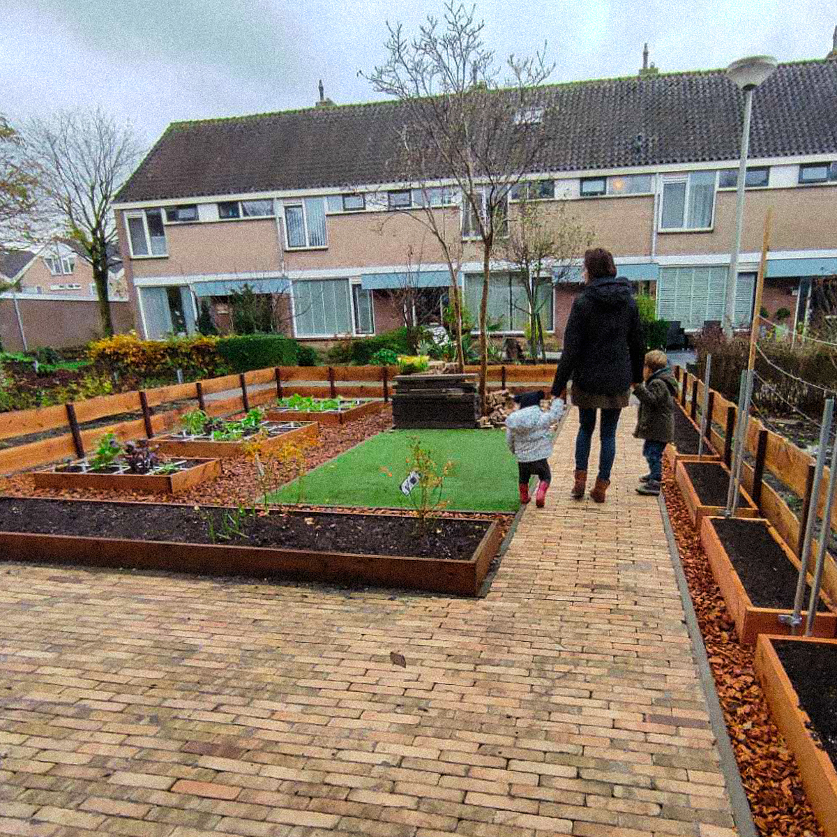 Voortuin in de stijl van de Makkelijke Moestuin