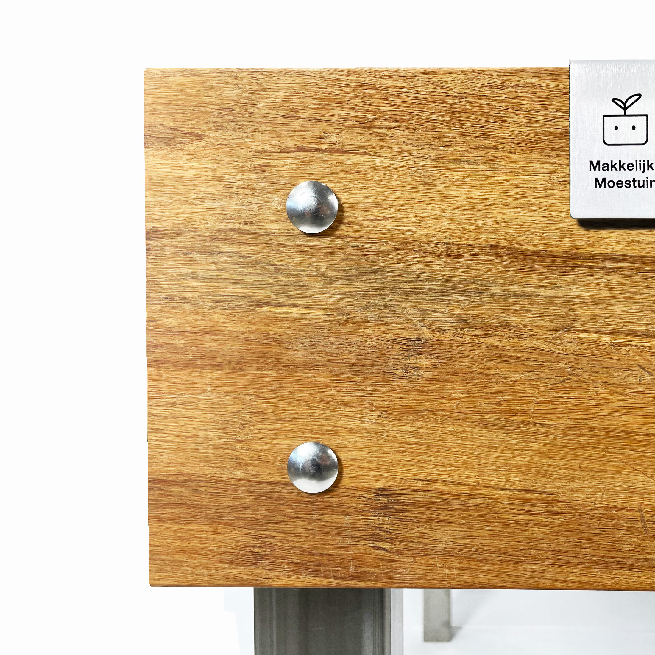 Moestuintafel met planken van bamboe