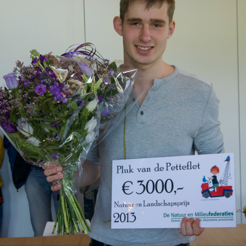 Pluk van de Petteflet prijs voor Jelle van de Makkelijke Moestuin